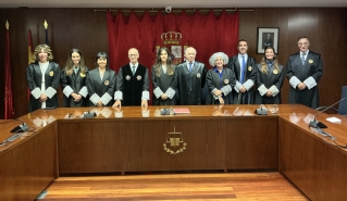 Andrea Elizalde Fernández ha prometido hoy su cargo como nueva magistrada en un acto celebrado ante la Sala de Gobierno del Tribunal Superior de Justicia de Navarra 